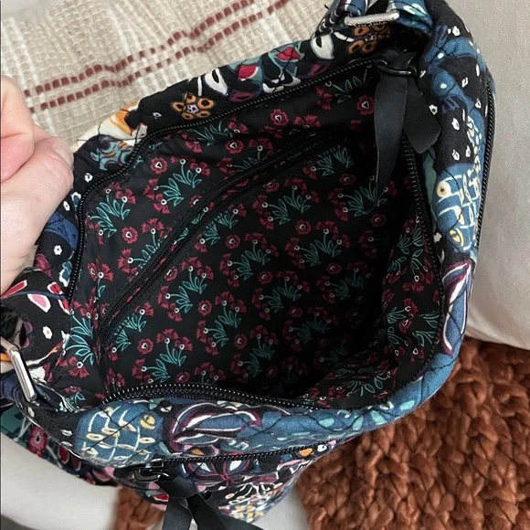 Vera Bradley Enchantment Paisley Triple Zip Hipster Crossbody Quilted Bag - Picture 5 of 7